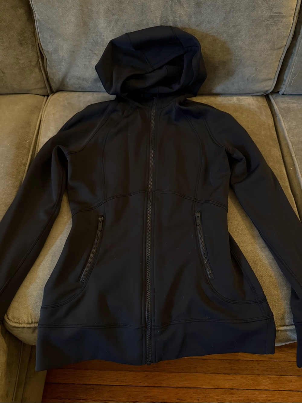 Lululemon Define Jacket in black, size 6